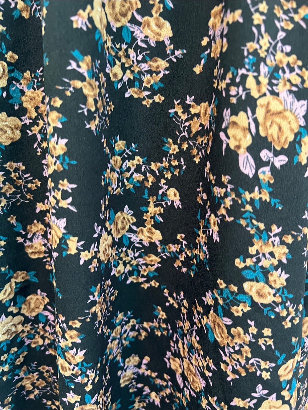 Black Floral Long-Sleeve V-Neck Midi Dress - Picture 4 of 11